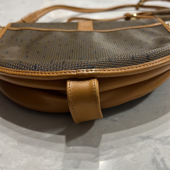 Vintage Authentic YSL Crossbody bag - Picture 8 of 11